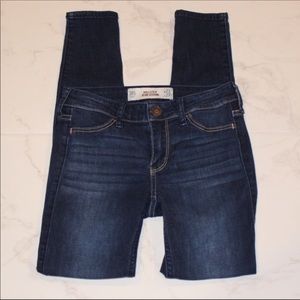 *Reserved* Hollister Jeggings
